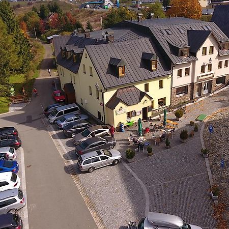 Boží Dar Penzion U Snehulaka المظهر الخارجي الصورة